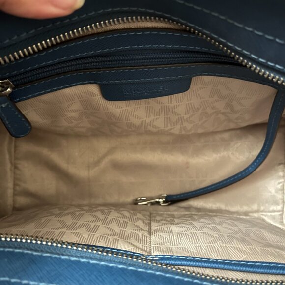 Michael Kors Selma Medium Studded Blue Saffiano Leather Crossbody Handbag - Picture 11 of 15